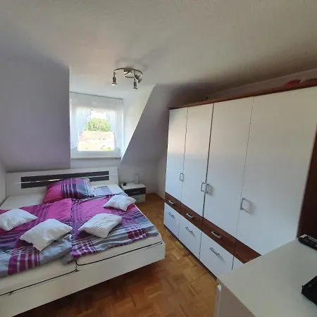 Ferienwohnung Dornhofer 瓦尔迪尔恩